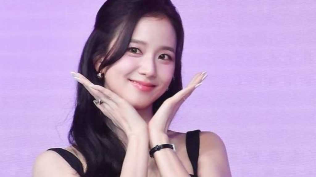 BLACKPINK ジス、所属事務所のスタッフに高級ブランドバッグをプレゼント！神対応が話題