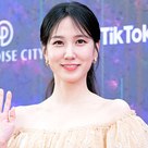 【PHOTO】パク・ウンビン「第59回百想芸術大賞」レッドカーペットに登場