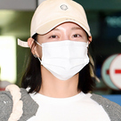 【PHOTO】元gugudan キム・セジョン、海外スケジュールを終えて帰国…笑顔で挨拶(動画あり)