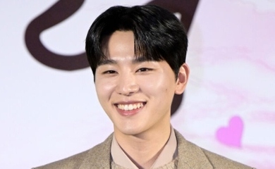 俳優キム・ウソク、入隊中に持病が悪化…社会服務要員に編入