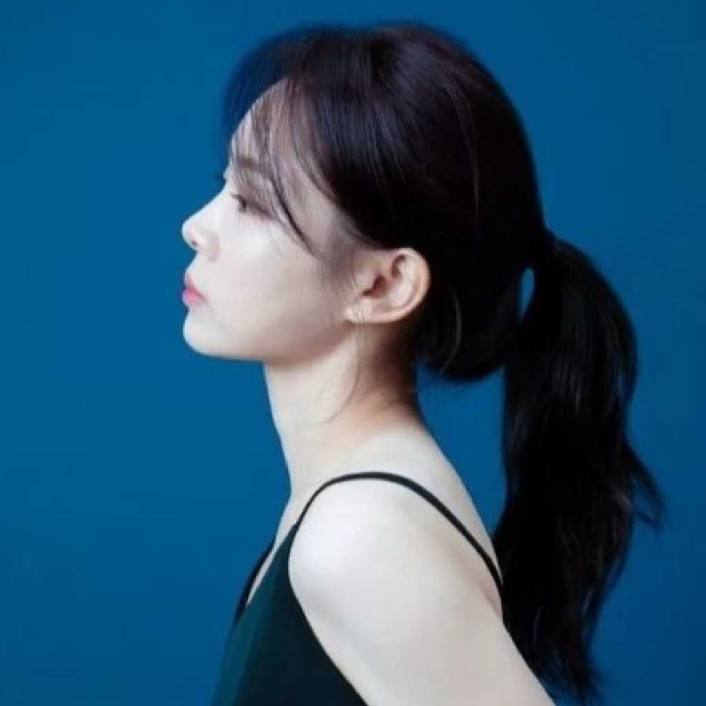 “昨年離婚”歌手ウンジョン、活動名を「ソン・ハウン」に変更し新たなスタート…カムバックも予告