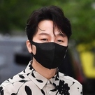 【PHOTO】Brown Eyed Soul ジョンヨプ、ラジオ出演のため放送局へ…穏やかな笑顔