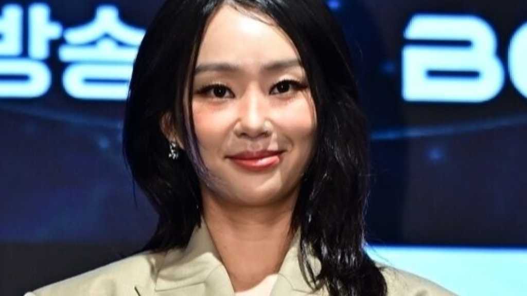 元SISTAR ヒョリン、病院に緊急搬送・入院…海外での音楽フェス不参加に