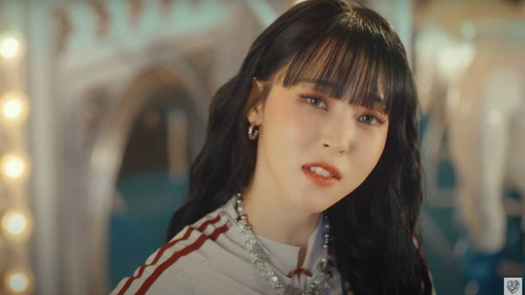 MAMAMOO ムンビョル、デジタルシングル「ICY BBY」MV公開…可愛らしいポイントダンスに注目