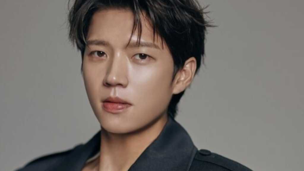 INFINITE ウヒョン、コンサートチケットの価格を引き上げ…ファンに謝罪「安定した運営が困難」