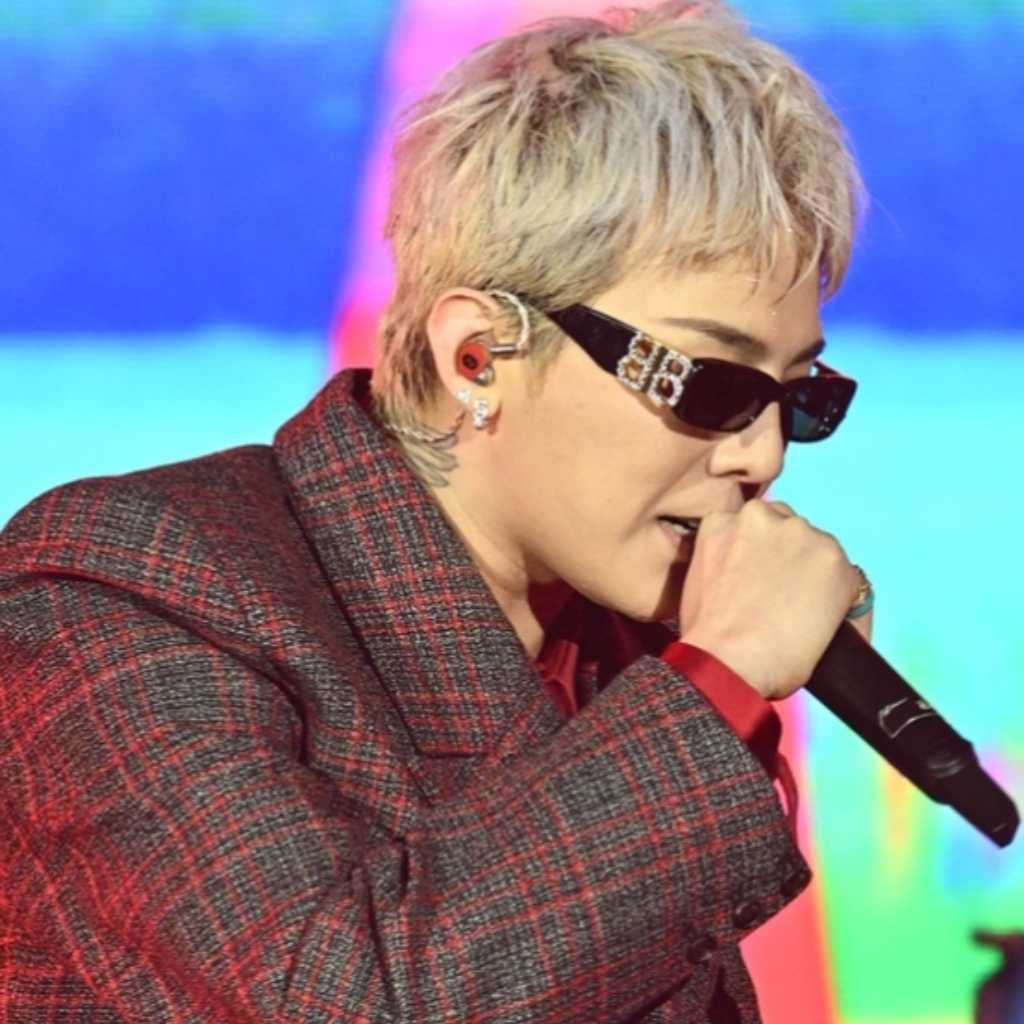 【PHOTO】G-DRAGONからIVE、KiiiKiiiまで「LIV GOLF KOREA」で祝賀ステージを披露