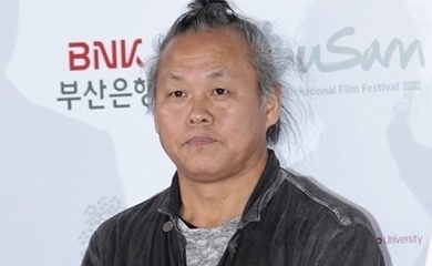 故キム・ギドク監督側、生前に女性団体を相手に提起した訴訟を取り下げ…告発した女優らの裁判は継続