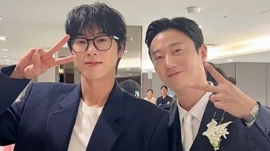 東方神起 ユンホ、ハン・ウンソンの結婚を祝福！“手繋ぎショット”を公開