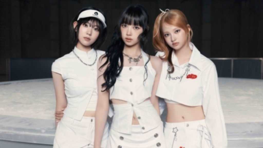 JYPからプレデビュー!話題の新グループOURBIRTHDAY、タイトル曲「HUNGRY(Side A)」パフォーマンスビデオを公開