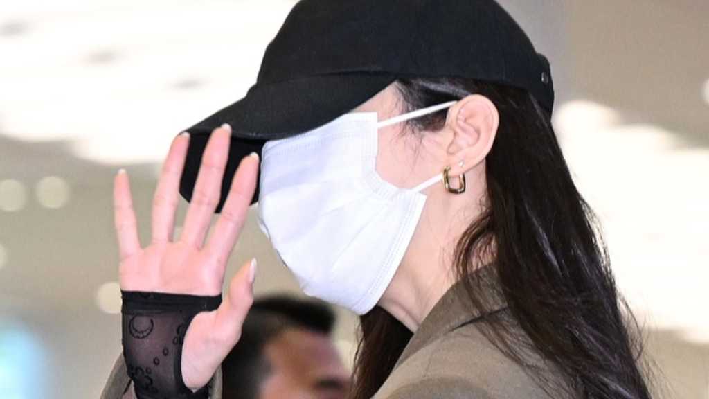 【PHOTO】ムン・ガヨン「第40回ゴールデンディスクアワード」を終えて帰国