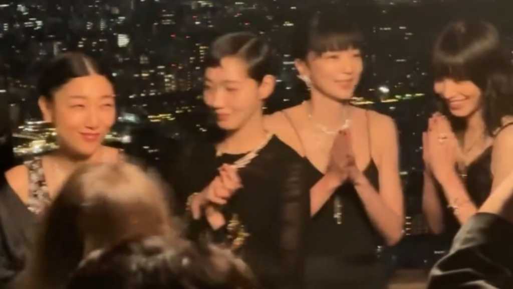 京都で日韓スター対面！キム・ゴウン、小松菜奈＆安藤サクラらと豪華ショット（動画あり）