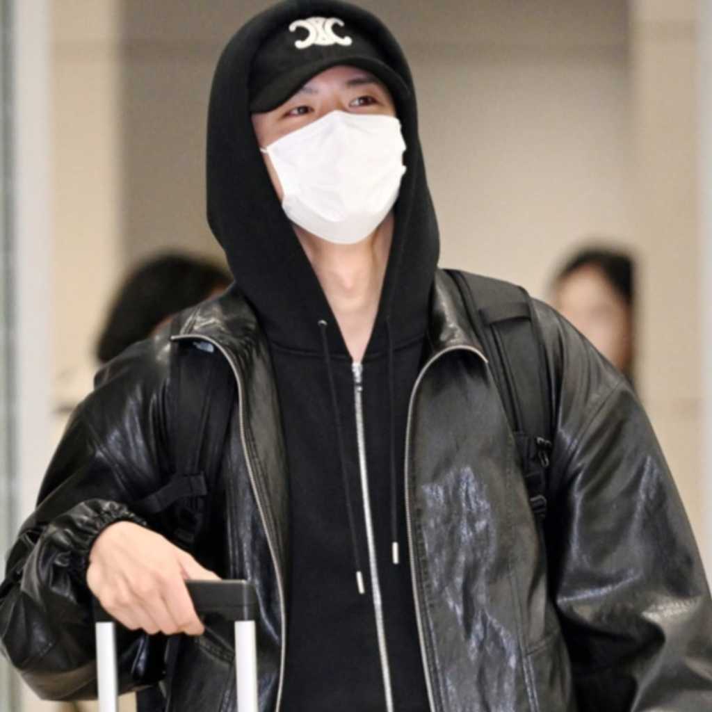 【PHOTO】パク・ボゴム「ミュージックバンク」海外公演を終えて帰国（動画あり）