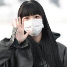 【PHOTO】LE SSERAFIM ホン・ウンチェ、スケジュールのため日本へ出国(動画あり)