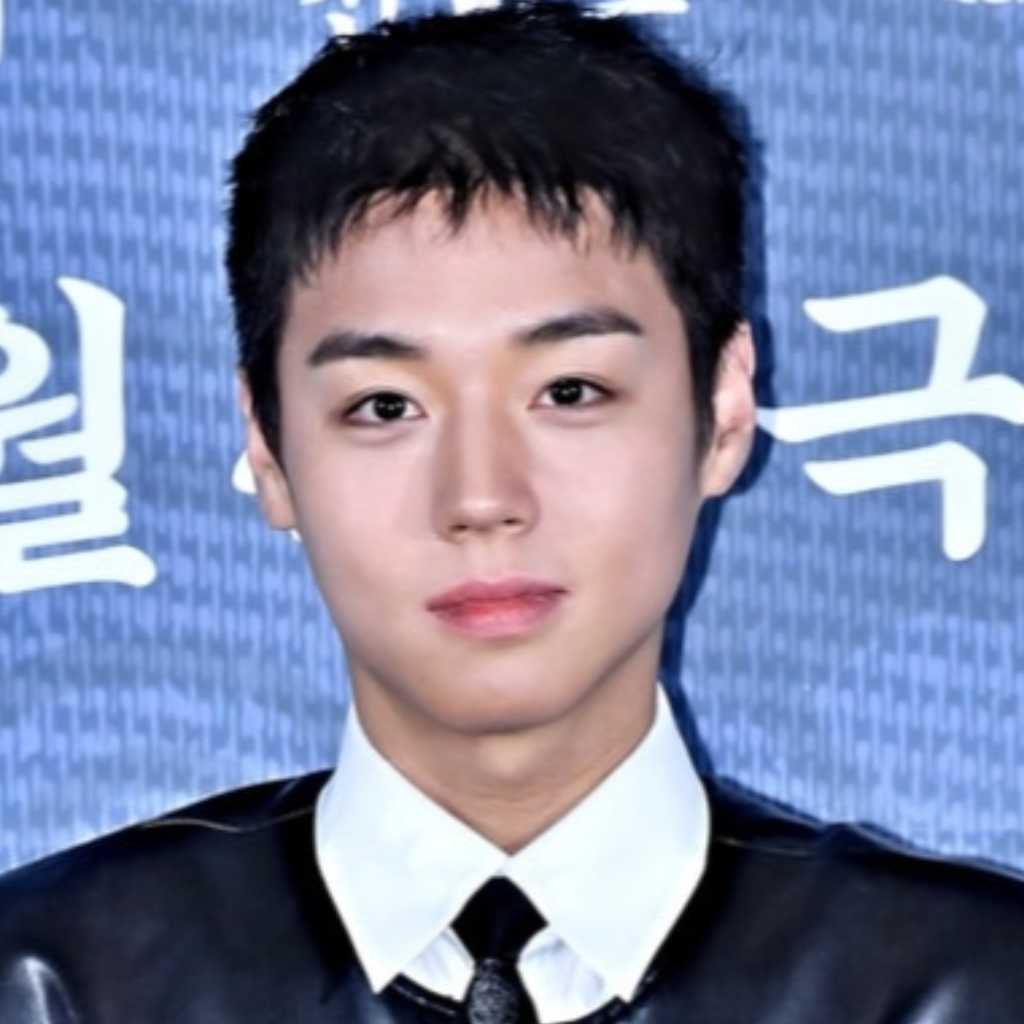 Wanna One出身パク・ジフン、映画「王と生きる男」役作りで15kgの減量“ほとんど食べなかった”