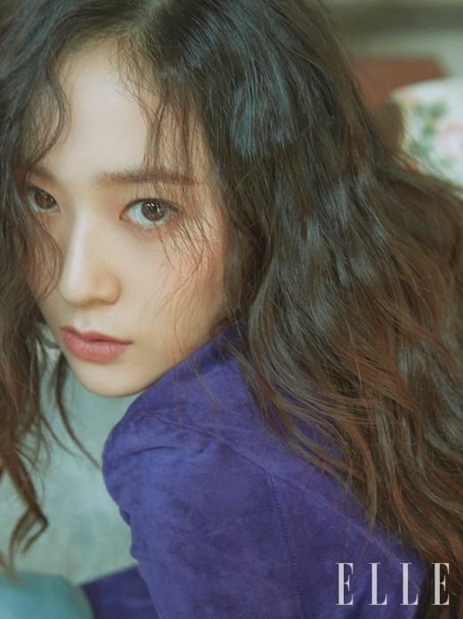 F X クリスタル シックでエレガントなグラビア公開 秋の女神のような雰囲気 Kstyle F X クリスタル シックでエレガントなグラビア公開 秋の女神のような雰囲気 Kstyle