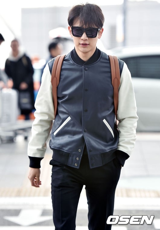 Photo Shinee ミンホ グラビア撮影のためベルリンに出国 空港がランウェイに Kstyle