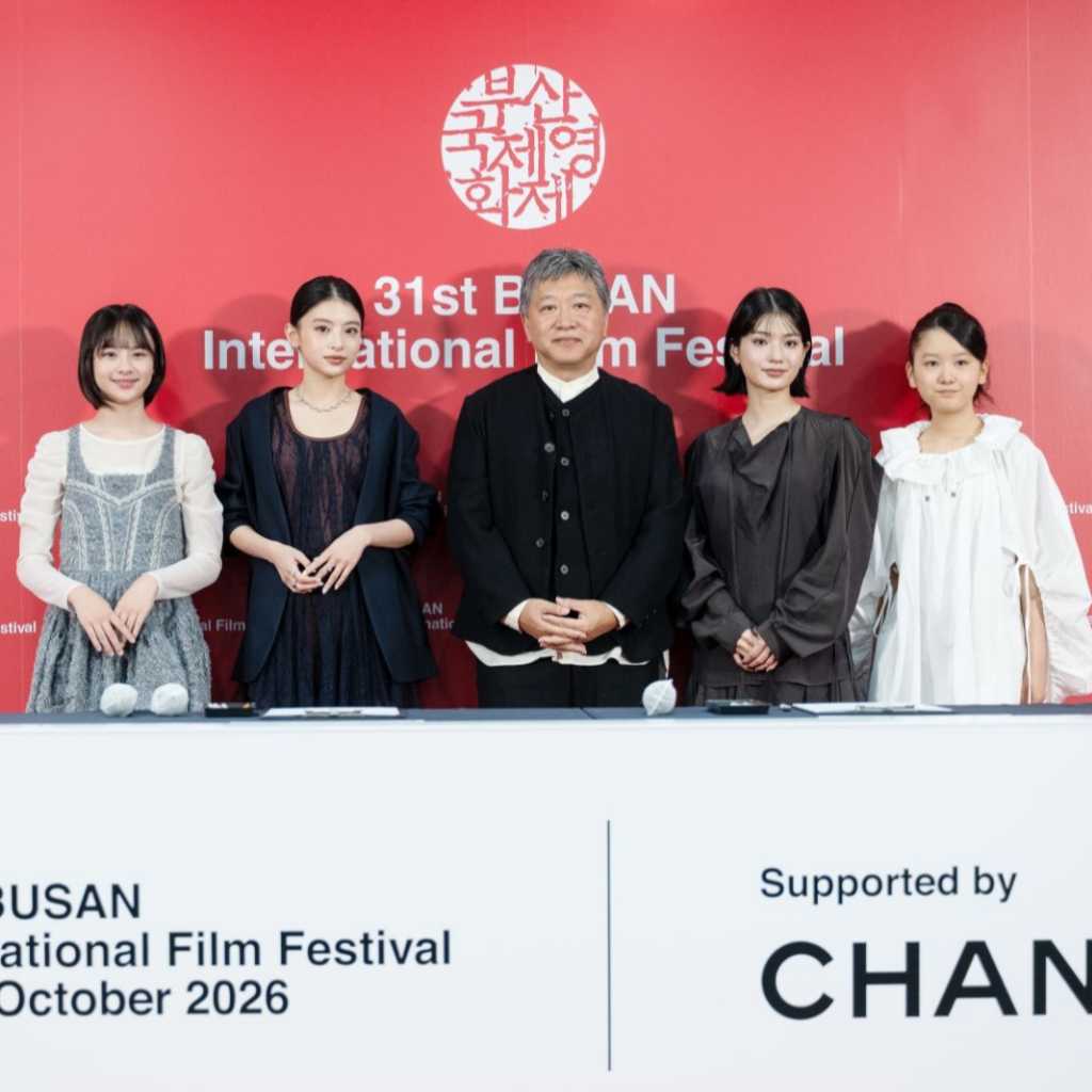 是枝裕和監督、作品との出会いを回想…出口夏希らが韓国語で挨拶も「釜山国際映画祭」に登場