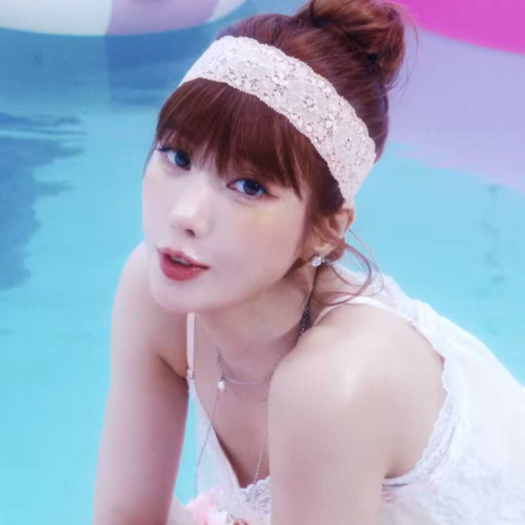 IZ*ONE出身クォン・ウンビ、新曲「DEJAVU」MV公開…RBW移籍後初のカムバックに期待