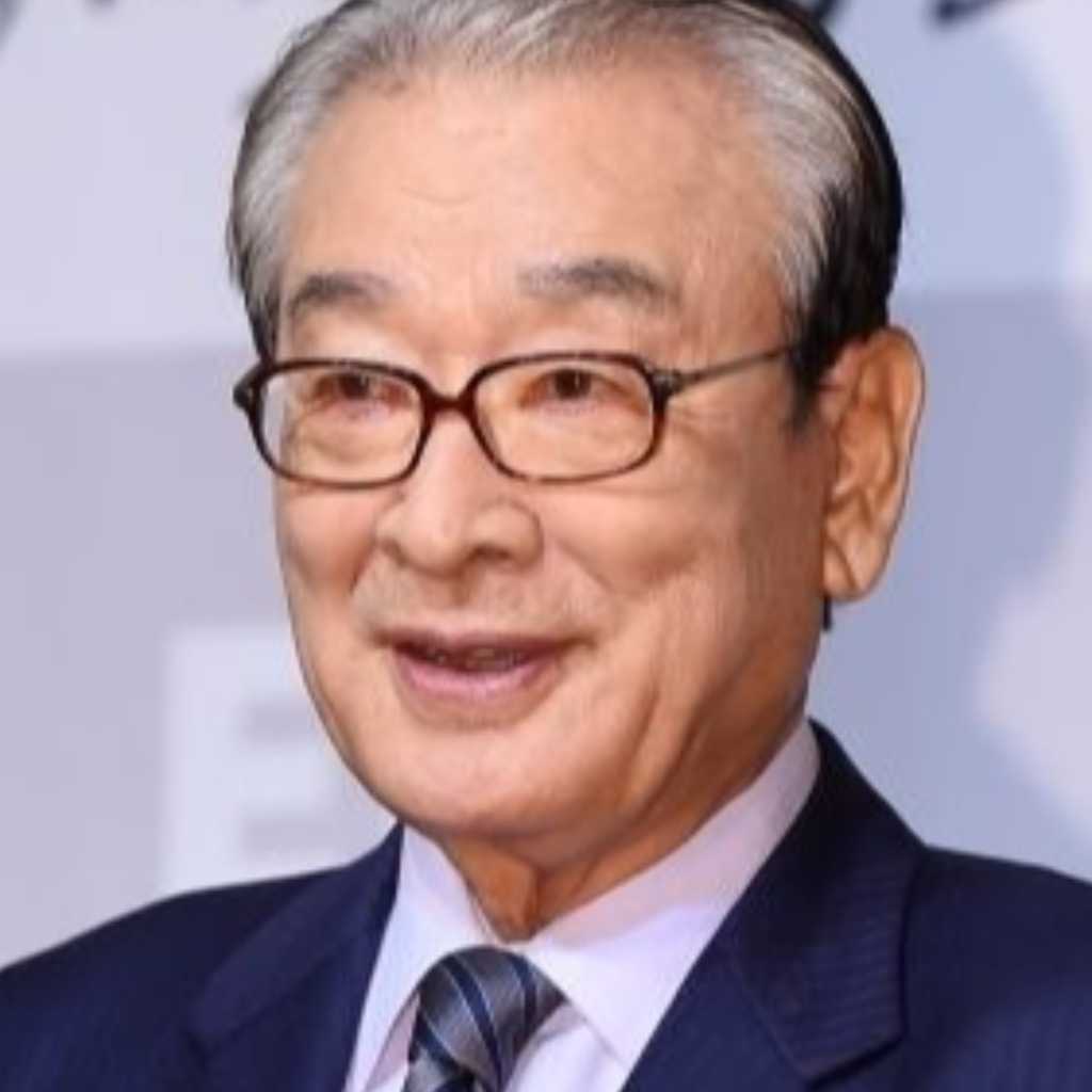 俳優イ・スンジェさん「金冠文化勲章」を受章…韓国政府が追贈を発表