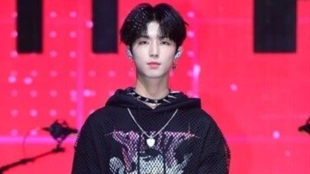 Xdinary Heroes ジュンハン、不適切な発言が議論に…本人とJYPが謝罪「正しい知識を持って行動する」