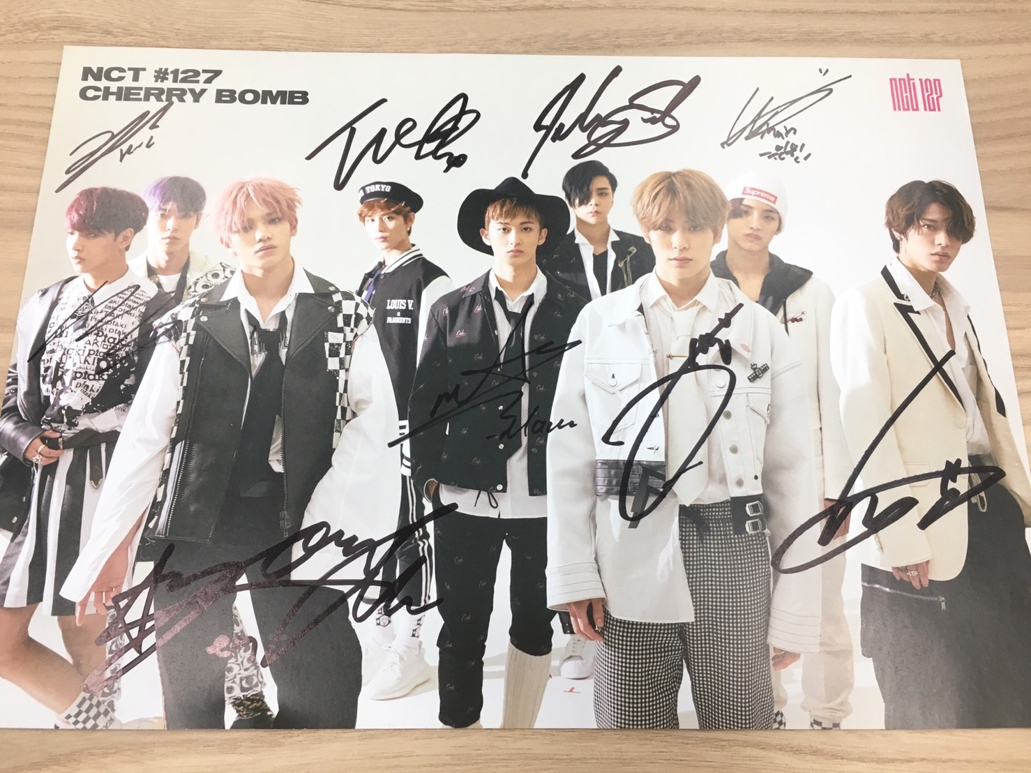 【お値下げ】KMF2017 NCT 127 全メンバー直筆サイン入ミニポスター