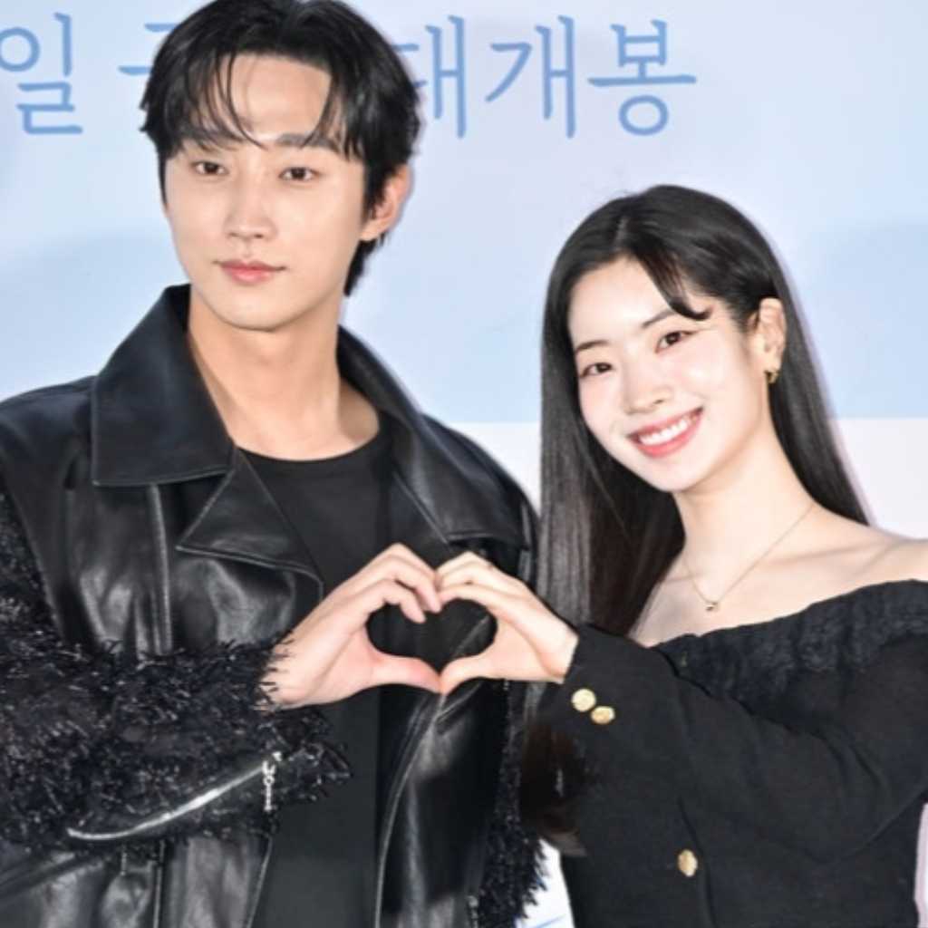 ジニョン＆TWICE ダヒョン、撮影中お互いにときめいた瞬間も？「相性が期待以上だった」
