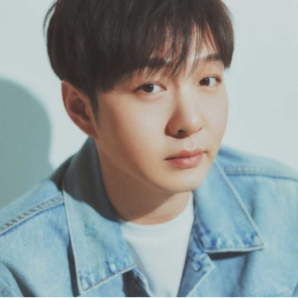 BTOB チャンソプ、初のエッセイ「適当な人」がベストセラー1位に！練習と忍耐の日々を記録