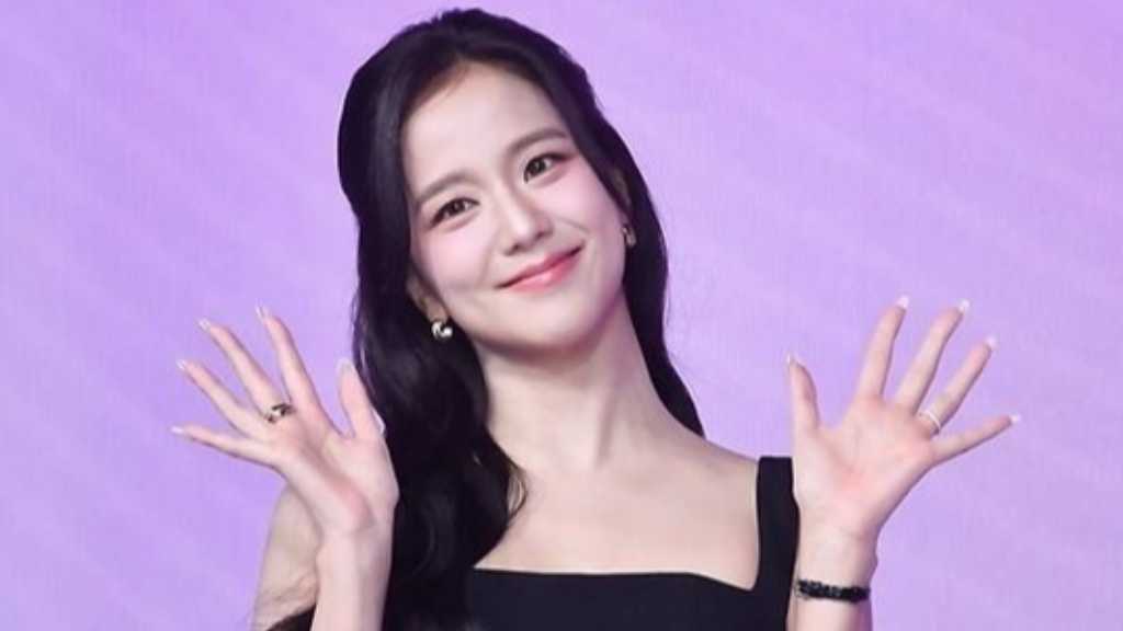 BLACKPINK ジス着用衣装の返却を要求…海外デザイナーが主張・法的措置も「自分の物を返してほしいだけ」