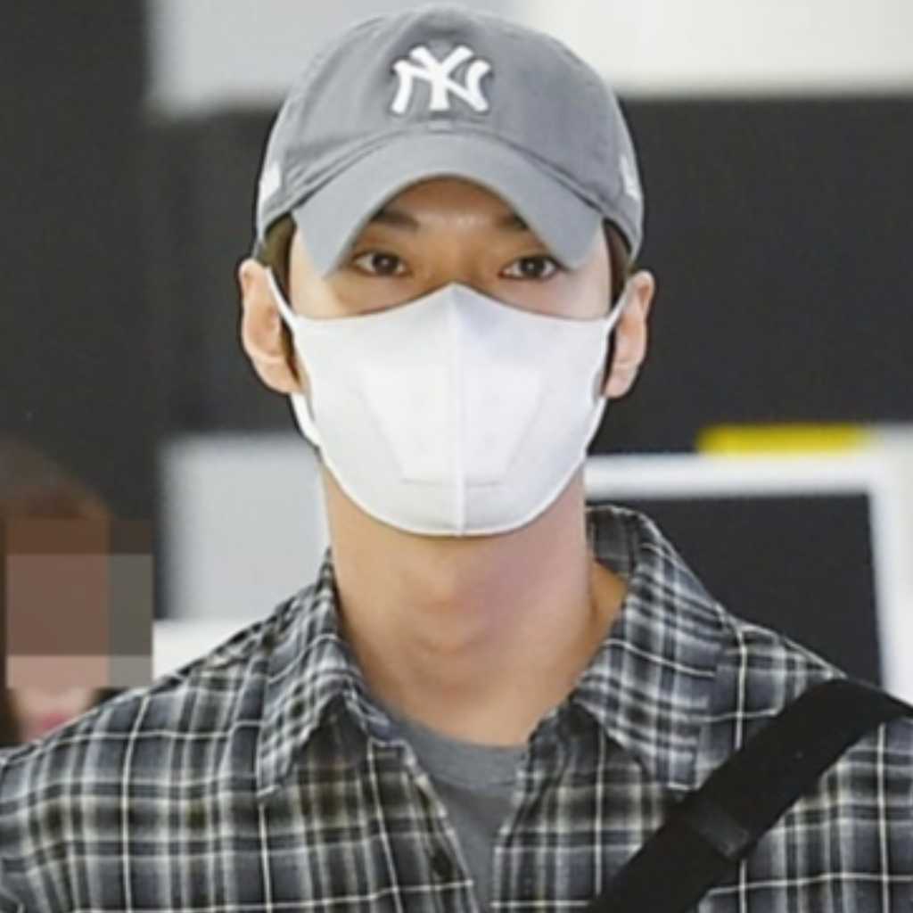 【PHOTO】NCT ドヨン、海外スケジュールを終えて帰国