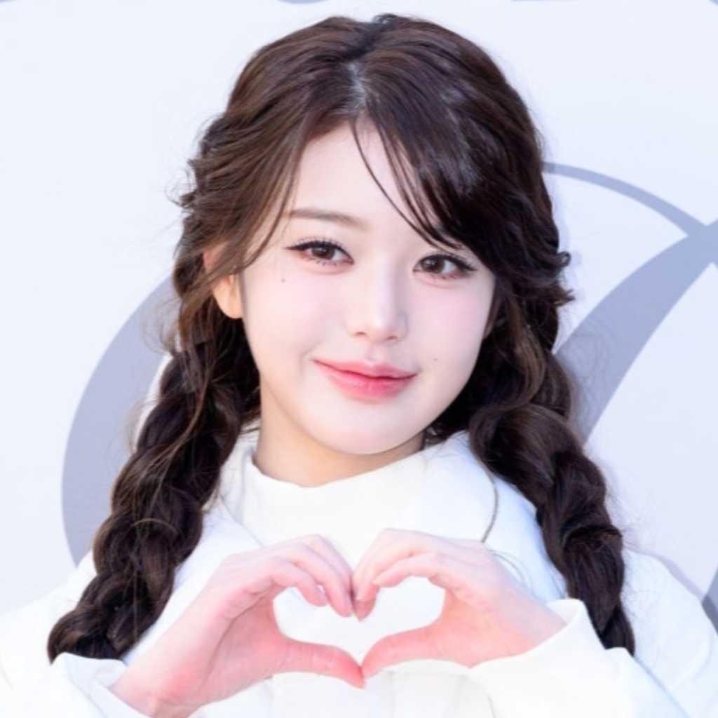 IVE ウォニョン、事業進出説を否定…コラボプロジェクトを予告「商標登録は先制的対応の一環」