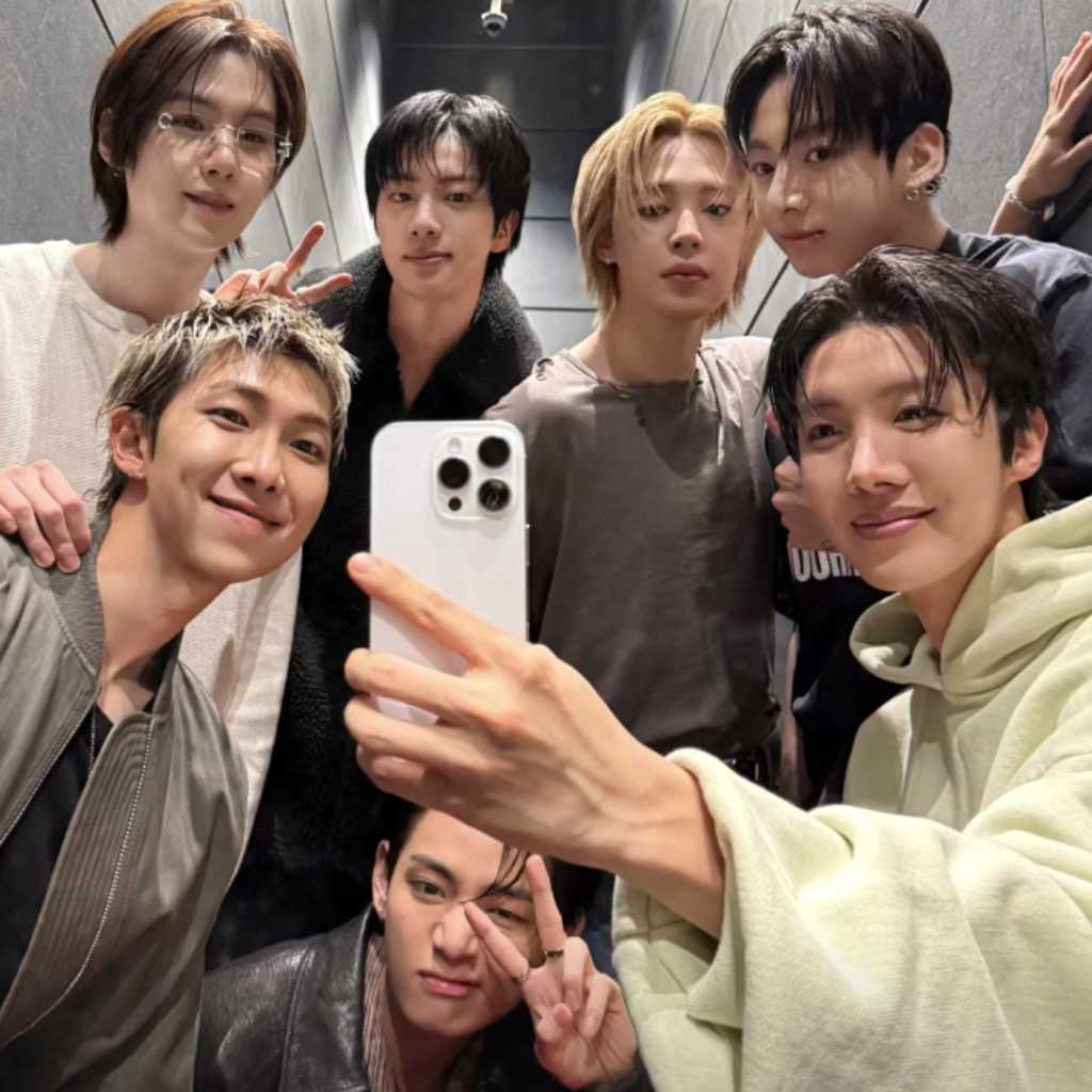 BTS、7人での完全体ショット公開！「ビジュ良すぎ」とファンから絶賛の声