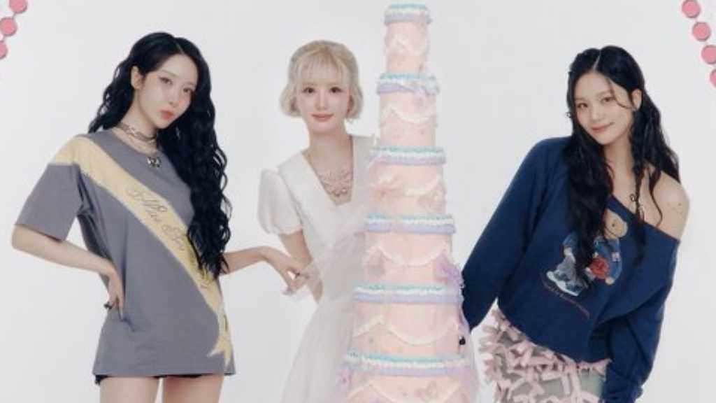 VIVIZ、1stフルアルバム「A Montage of（ ）」プレビュー映像公開…新たなコンセプトフォトも
