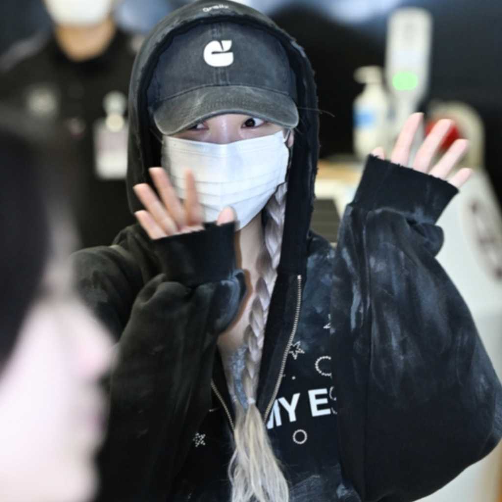 【PHOTO】VIVIZ、大阪・関西万博「K-POPコンサート」を終えて帰国