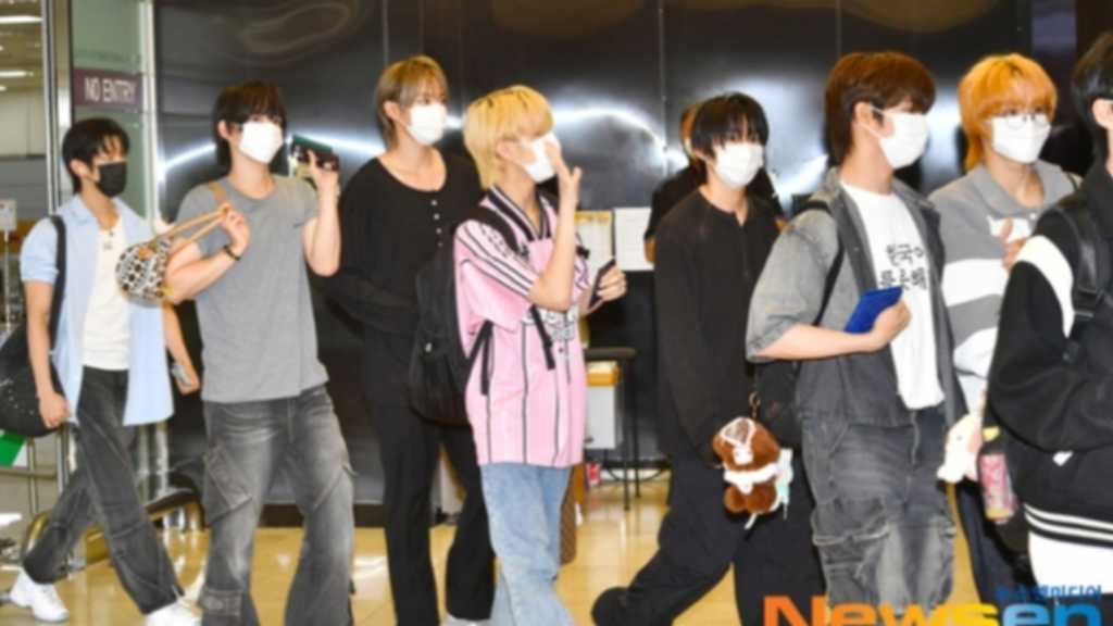 【PHOTO】AHOF、日本でのスケジュールを終えて韓国に到着（動画あり）