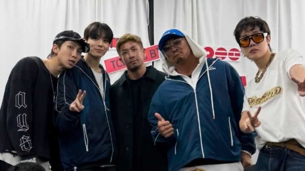秋山成勲、BTS ジョングクの招待でコンサートへ!「豪雨の中でも最高のパフォーマンスだった」