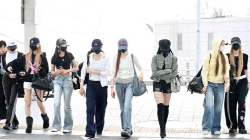【PHOTO】Hearts2Hearts「人気歌謡」パリ公演のためフランスへ出国(動画あり)