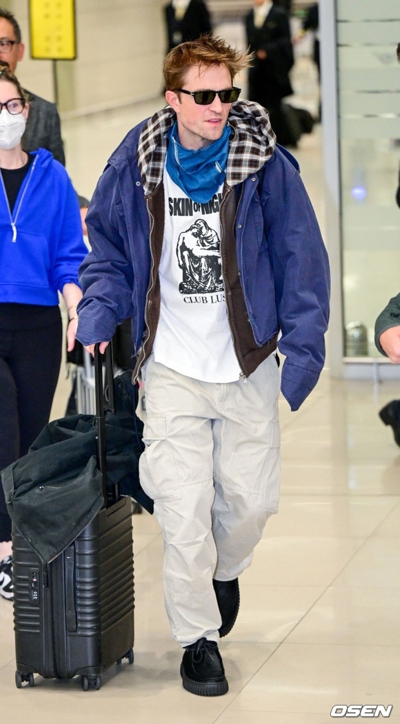 PHOTO】ロバート・パティンソン、ポン・ジュノ監督の新作「ミッキー17