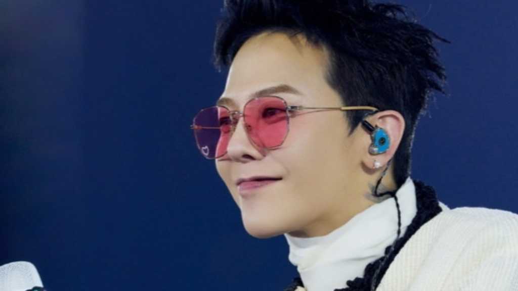 G-DRAGON、デビュー後初ファンミで計4万人を魅了…“家族団らん”のような雰囲気に多彩なプレゼントまで