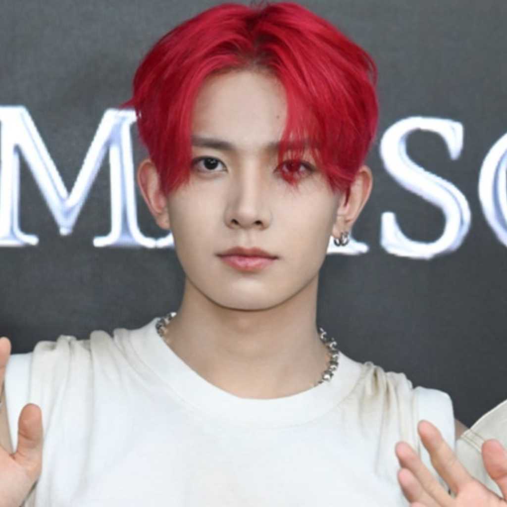 “脱退発表”ENHYPEN ヒスン、今後はソロで活動…手紙で心境明かす「誰よりもメンバーたちを応援」