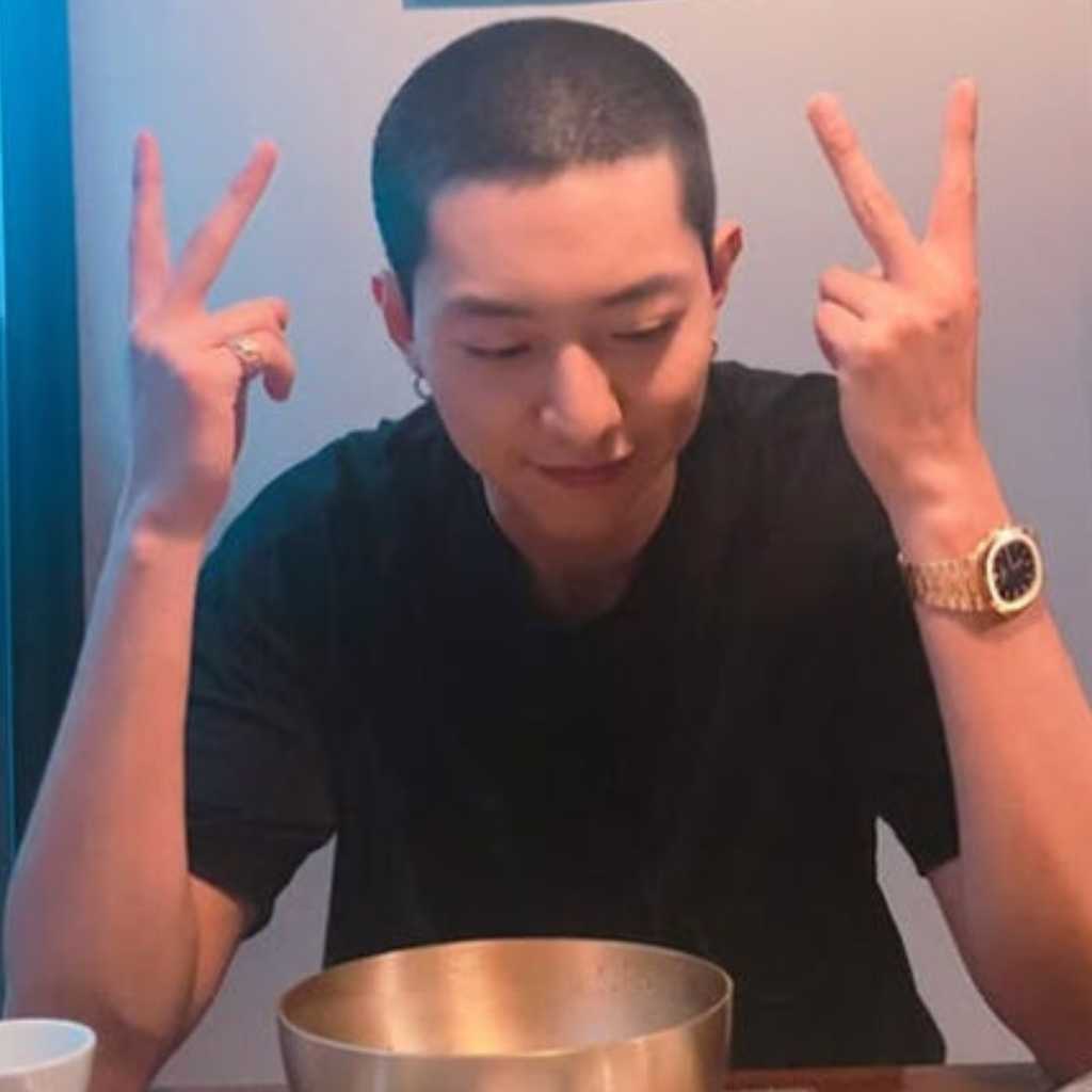 CNBLUE イ・ジョンシン、坊主頭の写真にファン騒然「また入隊するのかと思った」
