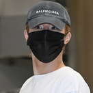 【PHOTO】INFINITE ソンギュ、海外スケジュールを終えて韓国へ帰国…カジュアルなファッション