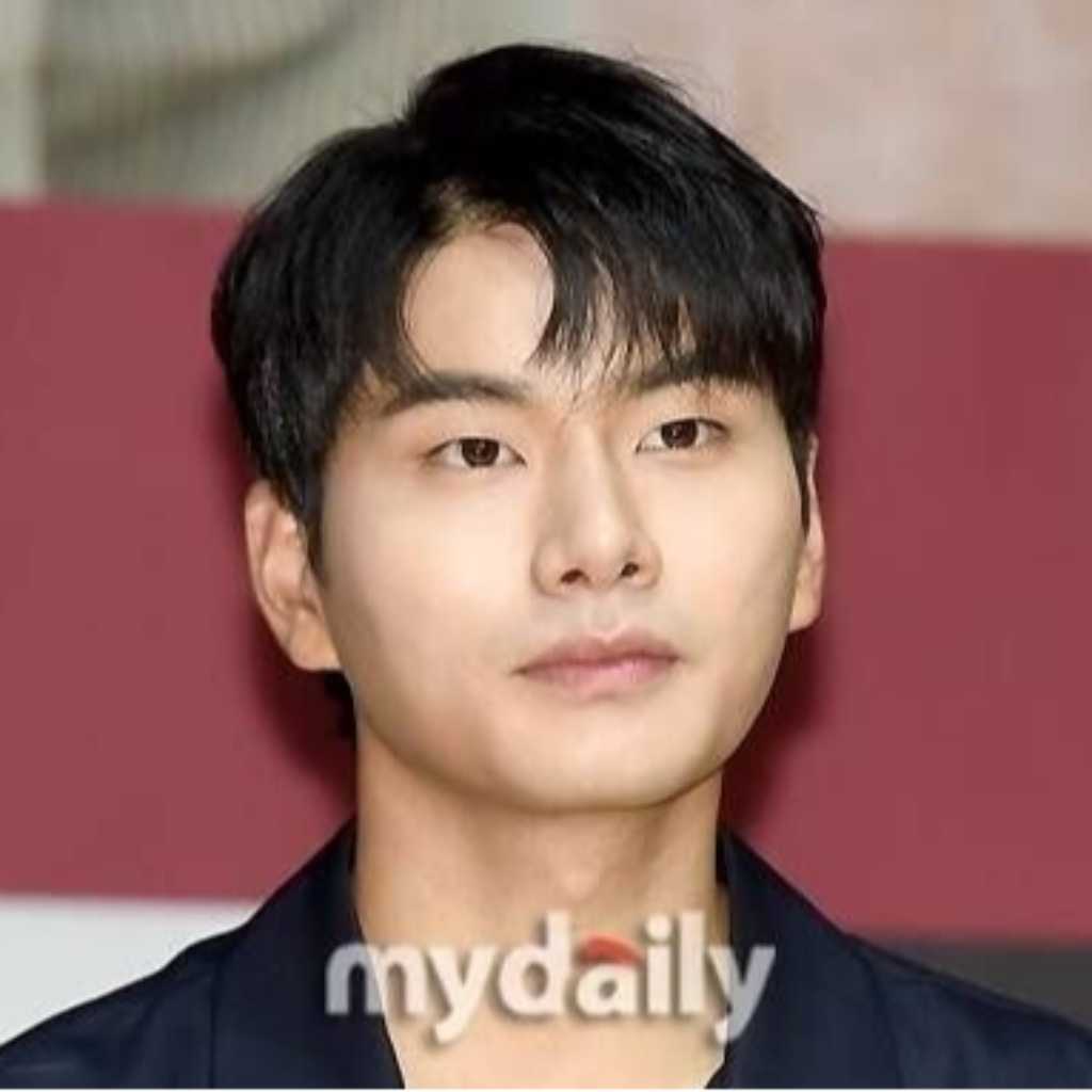 イ・イギョンのデマ暴露者、再び謝罪も…新たな声明を発表「家族に負担がかかると嘘をついた」