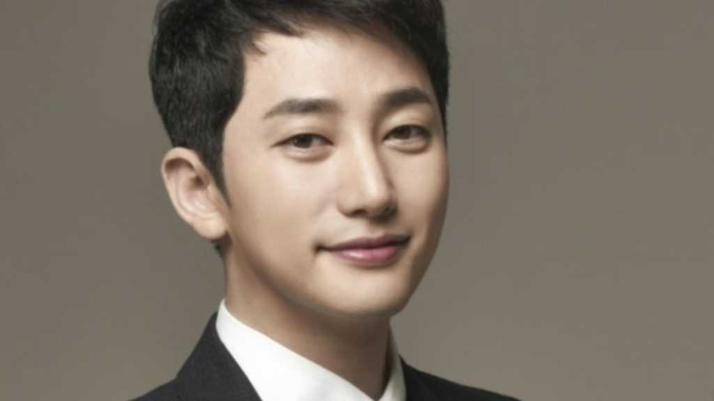 「神の楽団」パク・シフ、10年ぶりに映画出演を果たした感想を語る“ときめきと期待でいっぱい”