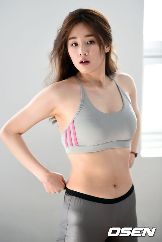 Photo 32kg減量 パク ボラム ダイエットブランドのグラビアを撮影 スポブラ姿で美ボディをアピール Kstyle