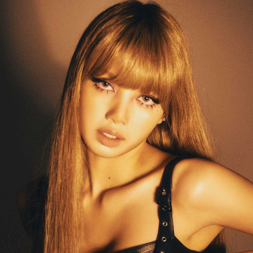 坂口健太郎、BLACKPINK リサのTikTokに登場！意外な親交が話題