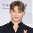ジュンス、感染拡大を受け再検査へ「陰性判定を受け自主隔離中」