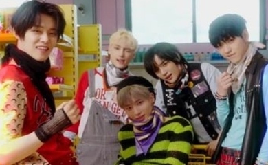 TXT 中国ヨントン FIGHT OR ESCAPE リパケ トレカ5枚セット TOMORROW X