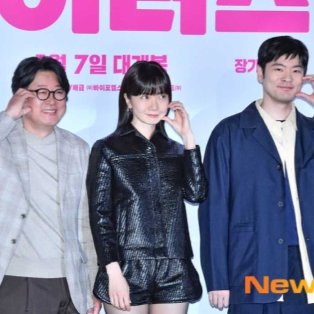 【PHOTO】ペ・ドゥナ＆キム・ユンソクら、映画「ウイルス」記者懇談会に出席