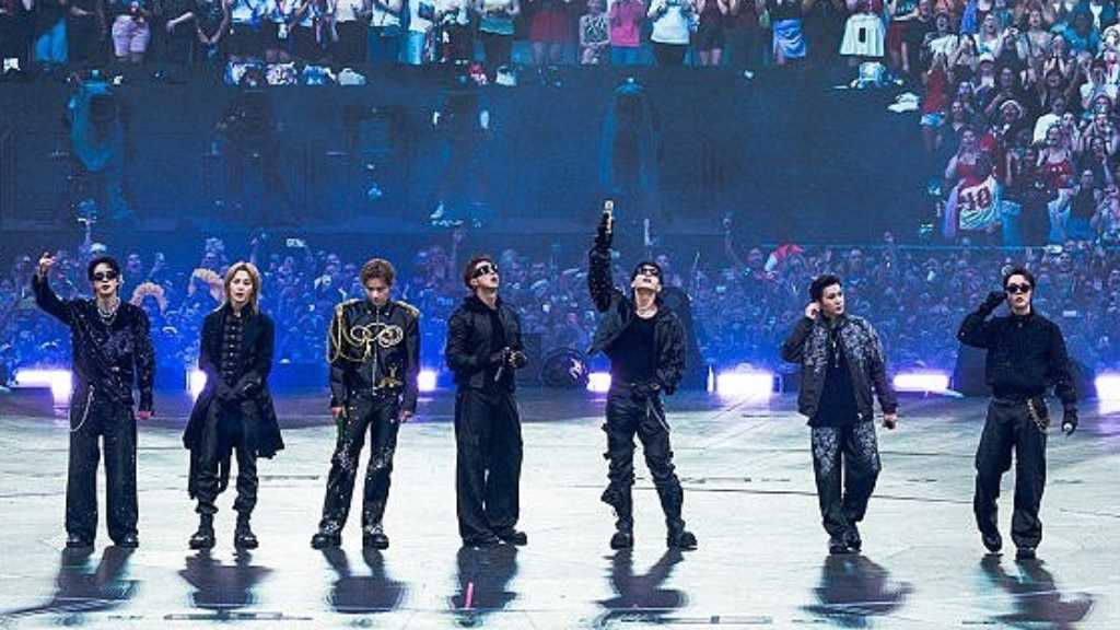 BTS、パリ公演に史上最多の9万2000人が来場!マクロン大統領夫妻の姿も…ヨーロッパツアーを盛況裏に終了
