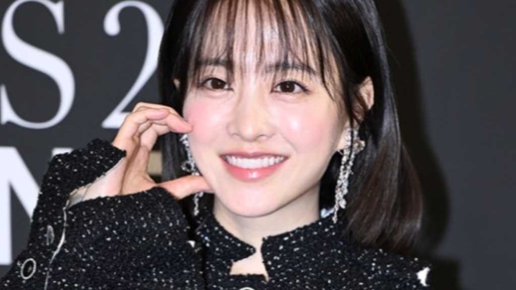 パク・ボヨン“素足”が理由で昨年の「乳がん認識向上キャンペーン」イベント参加不可に？議論の中Dispatchが報道
